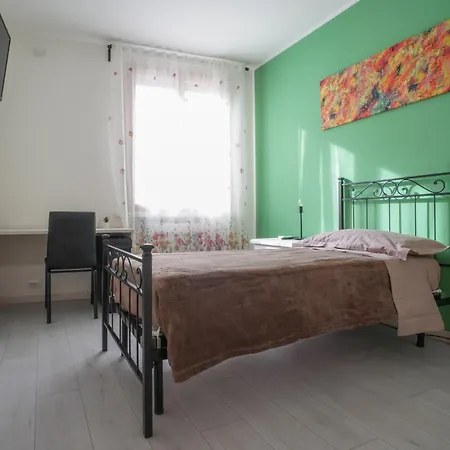 Le Dei Pico * מירנדולה