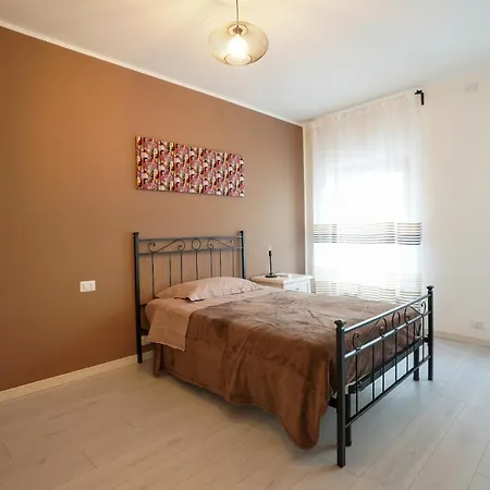 Le Dei Pico מירנדולה