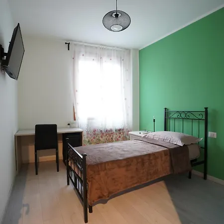 בית הארחה Le Dei Pico מירנדולה