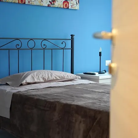 Le Dei Pico בית הארחה מירנדולה