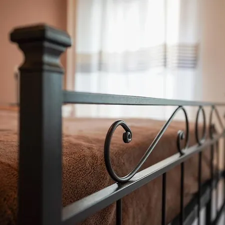 Le Dei Pico * מירנדולה