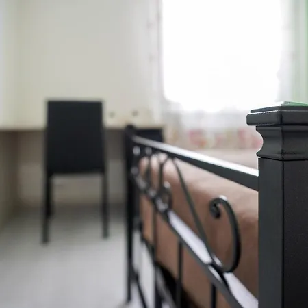 Le Dei Pico בית הארחה מירנדולה